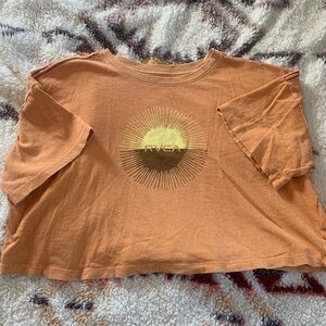 RVCA cropped T-shirt. Size M